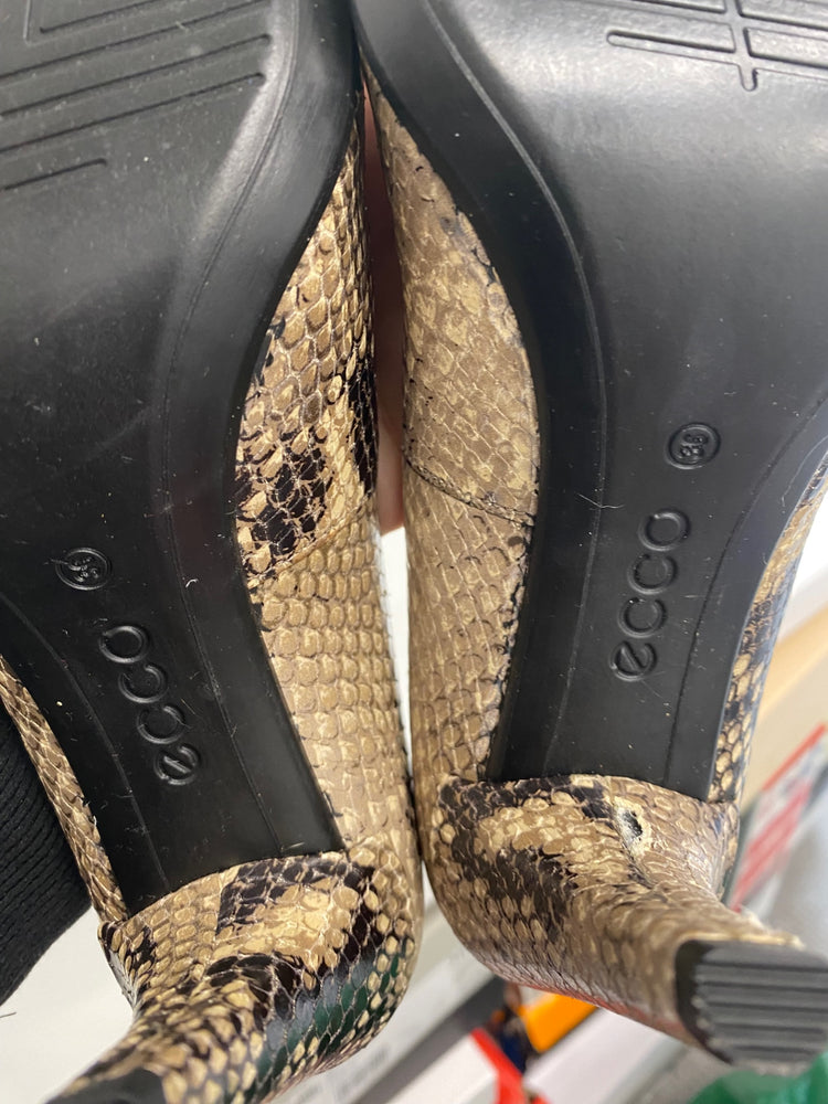 Classic Ecco High Heels UK3 snakeskin Danish design BT001