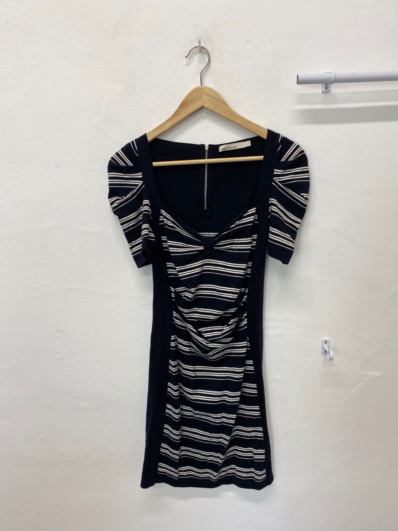 Classic Karen Millen Striped knit dress UK6 Black & white JB006 Classic Karen Millen Striped knit dress UK6 Black & white JB006