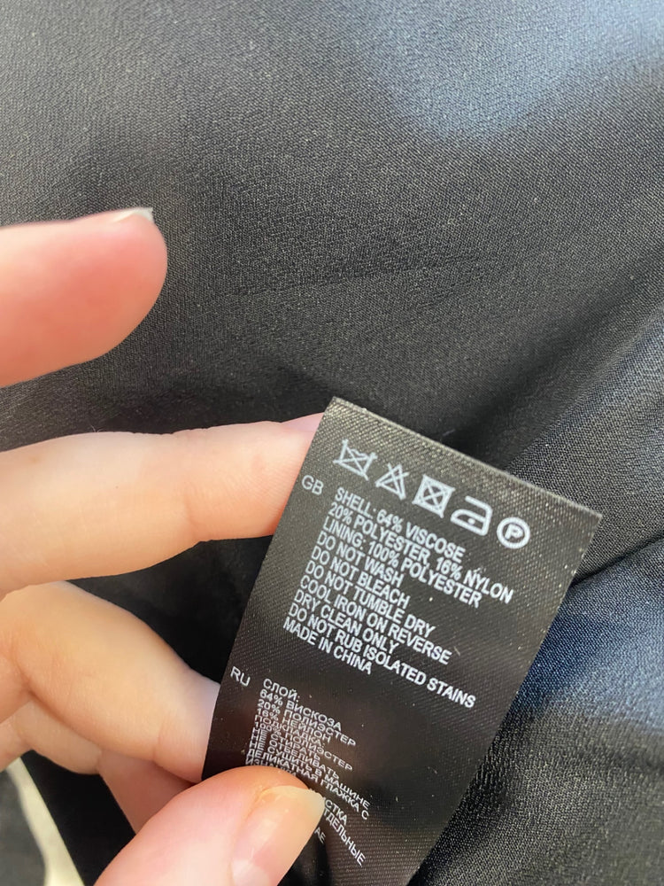 Classic Reiss Karis Mini Skirt UK6 Black & White Stripe JB006