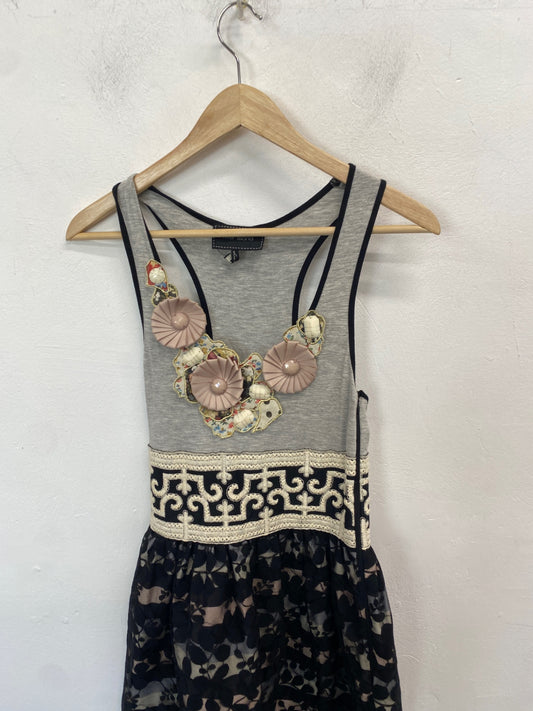 Classic River island Dress UK6 Gray lace pattern JB005