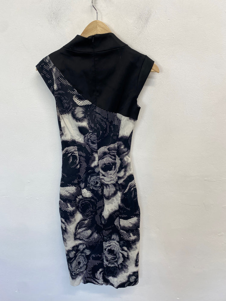 Classic Karen Millen Dress UK8 grey roses Pencil JB006