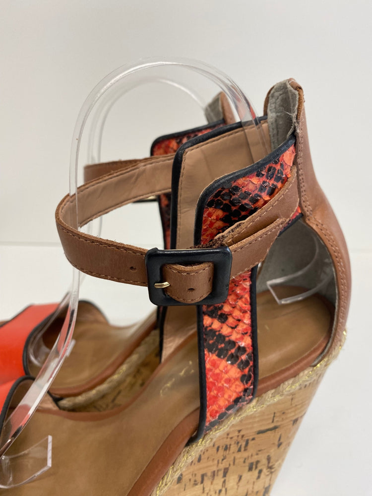 Classic Moda In Pelle Wedge Sandals UK6 Coral wedges BT001