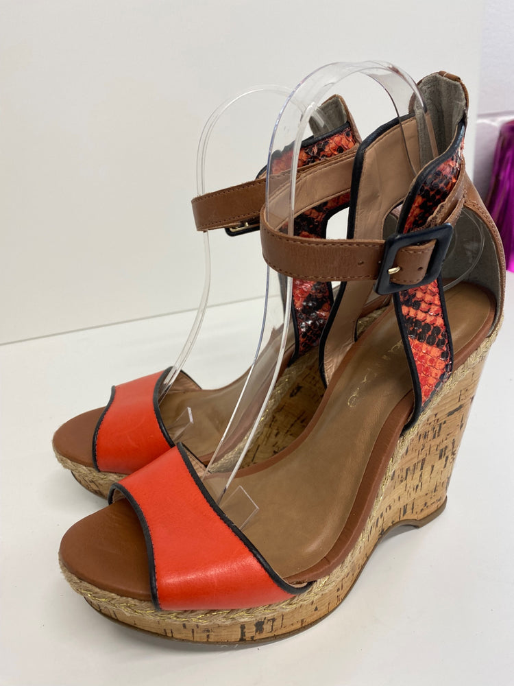 Classic Moda In Pelle Wedge Sandals UK6 Coral wedges BT001