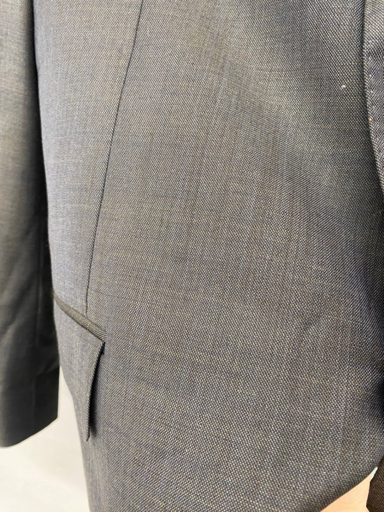 Fabulous Marks & Spencers Suit 40R 32W Dark Grey Race days KM00