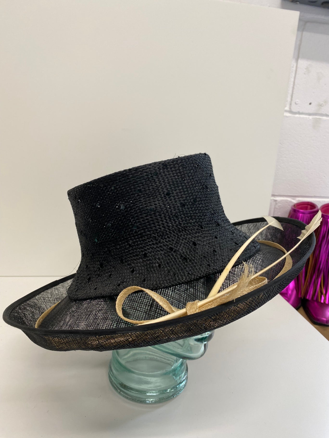EUC Emma B’s Design Balfour Hats England Wide-Brim Two-Tone Hat Victoria Two-Toned Color Block UPF Sun Hat - Wallaroo Hat  main image 2