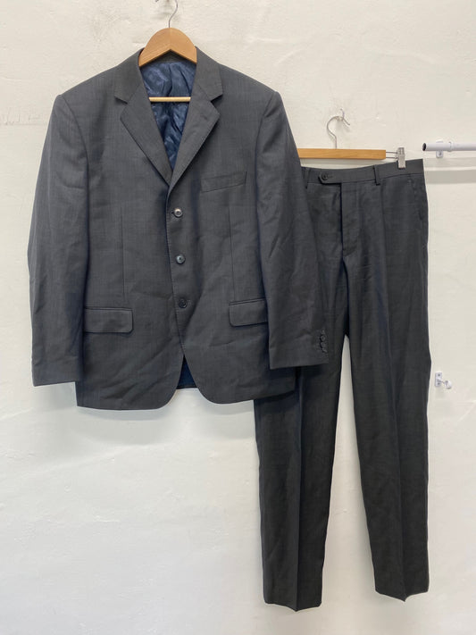 Fabulous Marks & Spencers Suit 40R 32W Dark Grey Race days KM00