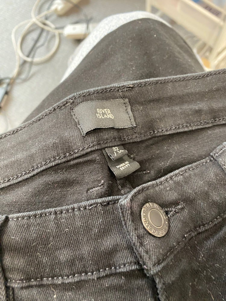 Fabulous River island Jeans W32” short tapered slim Black casual SL001