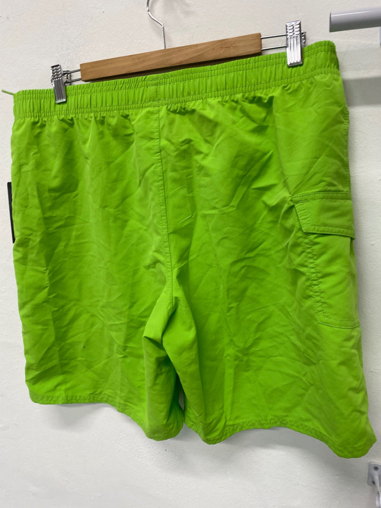 Fabulous Oakley Swim Shorts UK XL neon Green New DW001