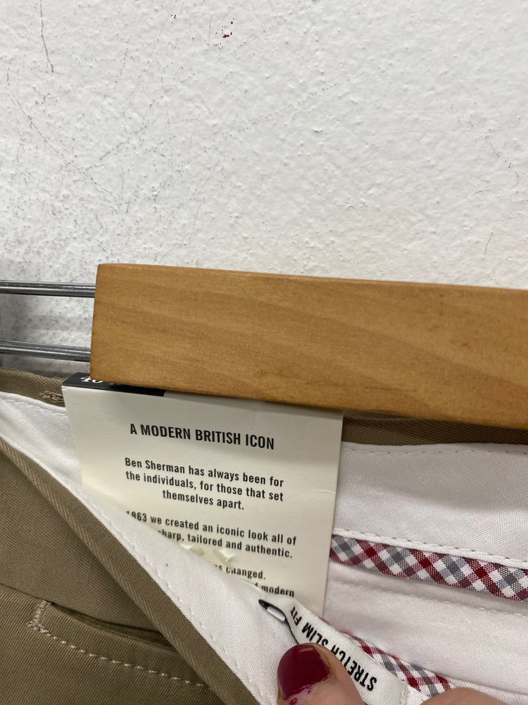 Fabulous Ben Sherman Chino Trousers W40” Stone Race Days DW001