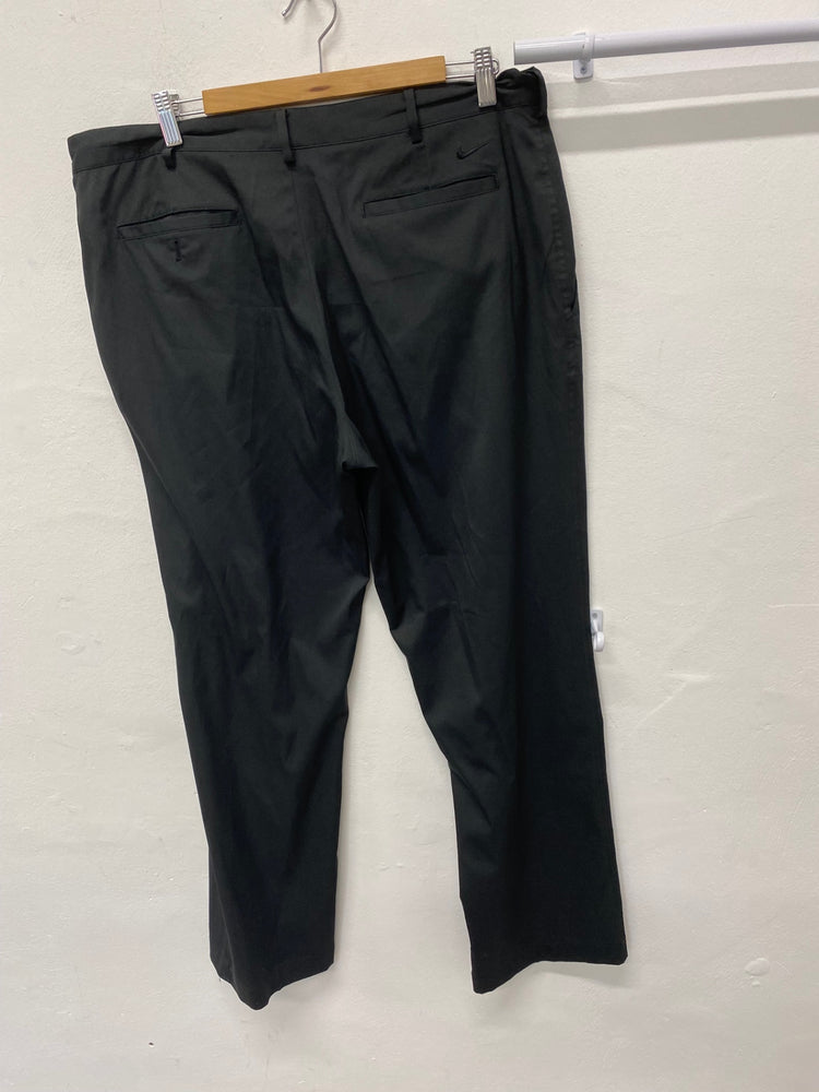 Fabulous Nike golf Golf Trousers W36” L32” Black DW001