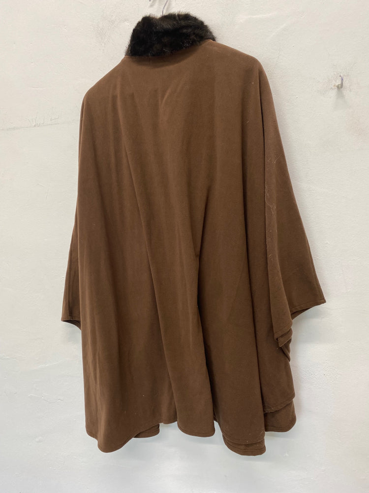 Fabulous Elegance Cape One size Brown & Black BT001