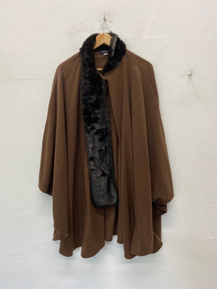 Fabulous Elegance Cape One size Brown & Black BT001