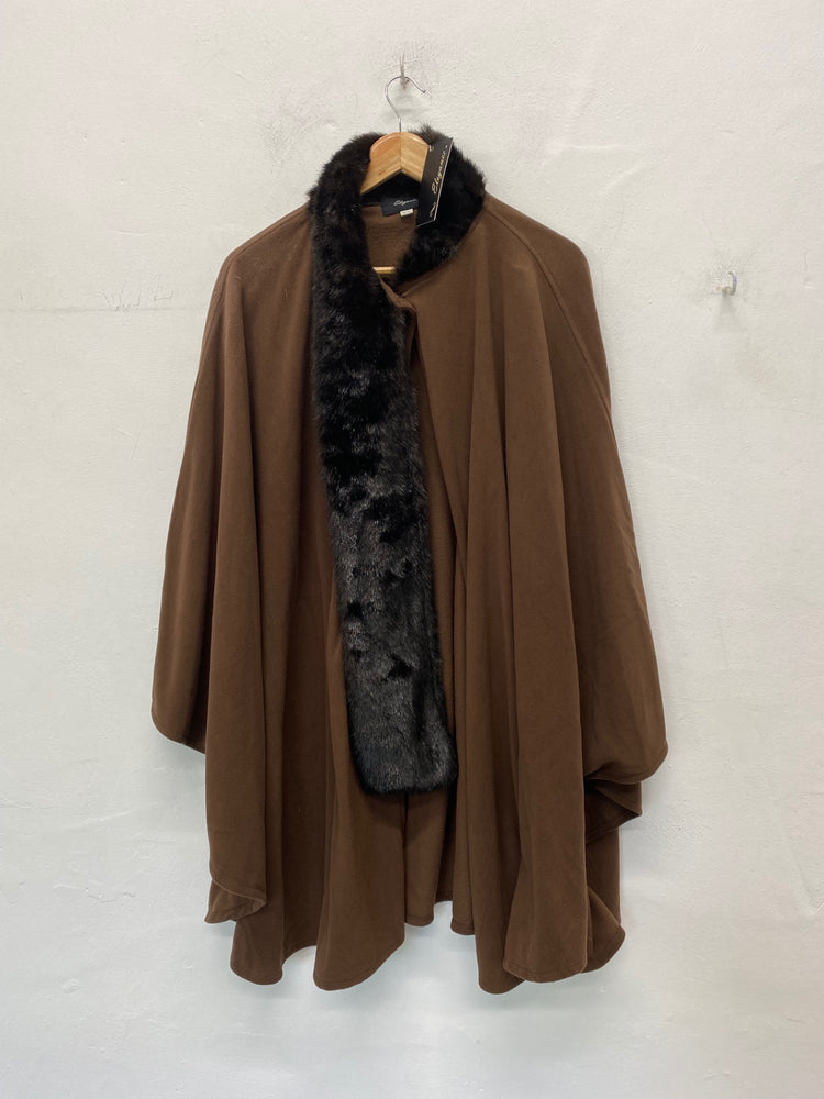 Fabulous Elegance Cape One size Brown & Black BT001