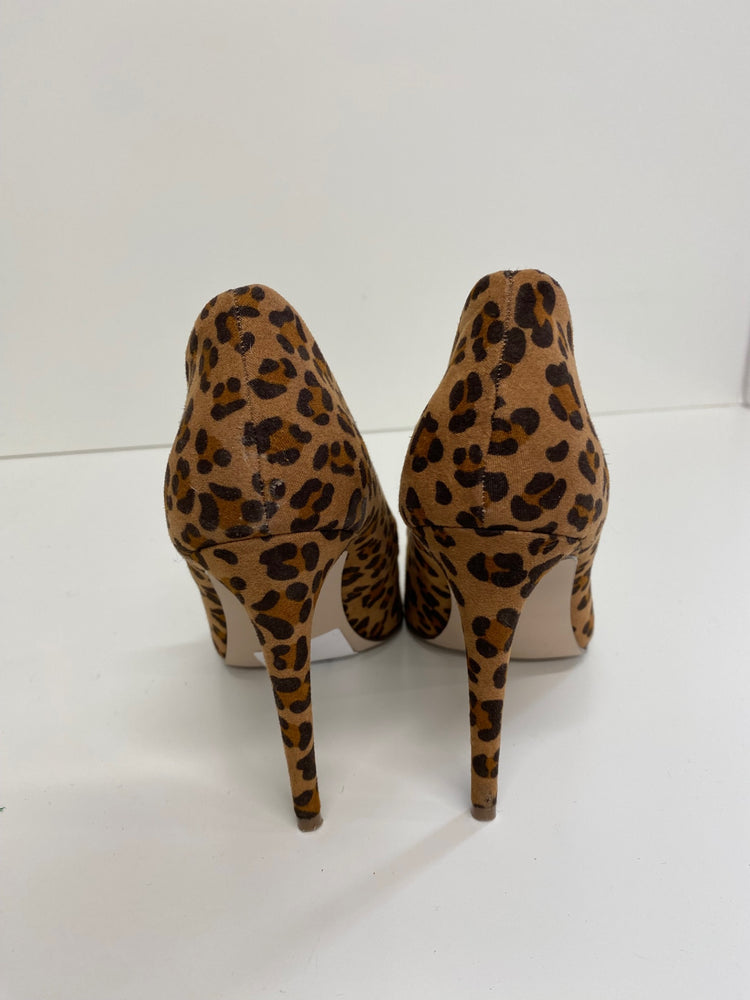 Fabulous Miss KG High-heeled shoes Uk4 Leopard print flirty heels AL002