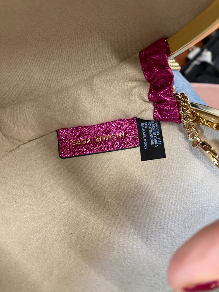 Fabulous Michael Kors Heart Handbag One size Pink shimmer gold hardware GC003