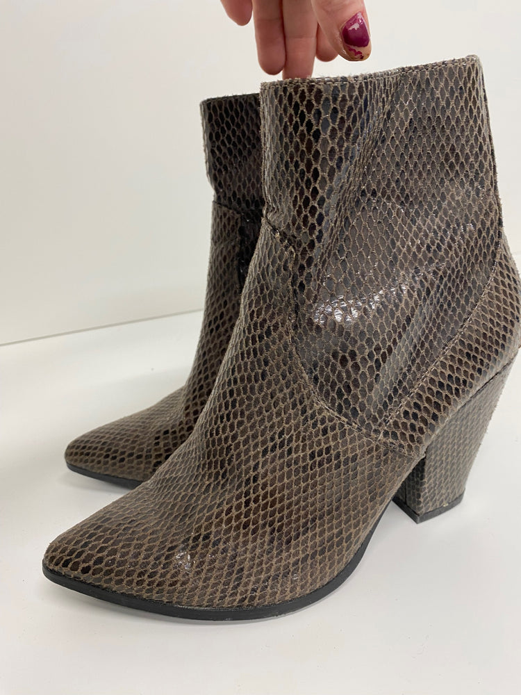 Fabulous Next Ankle Boots UK4 faux snakeskin western VT002