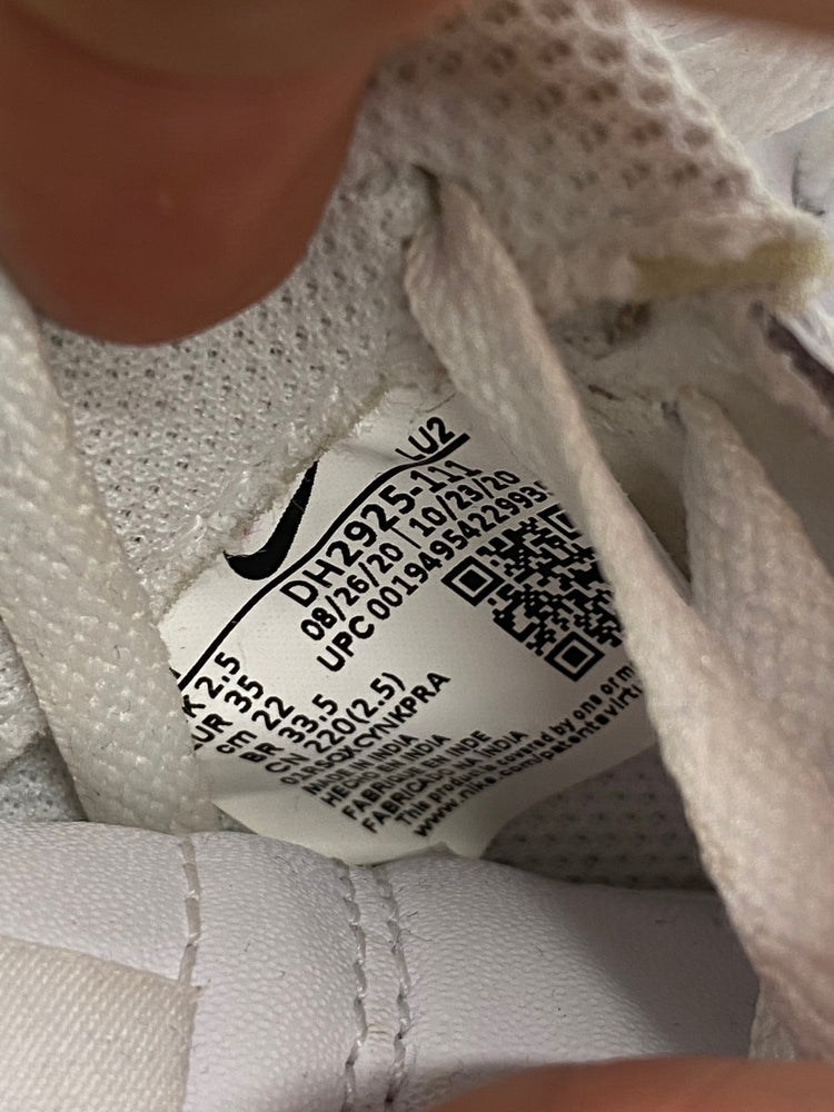 Fabulous Nike Force 1 Sneakers UK2.5 White Classics leather GC003