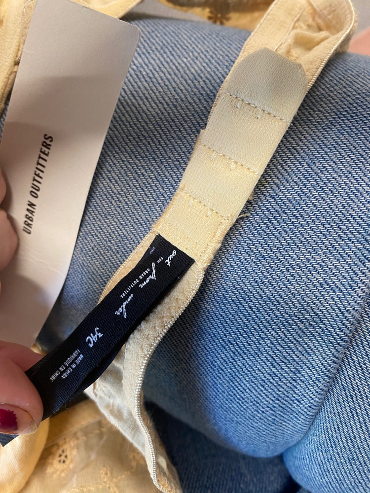 Gorgeous Urban Outfitters Bra 34C Butterscotch Yellow broderie FH004