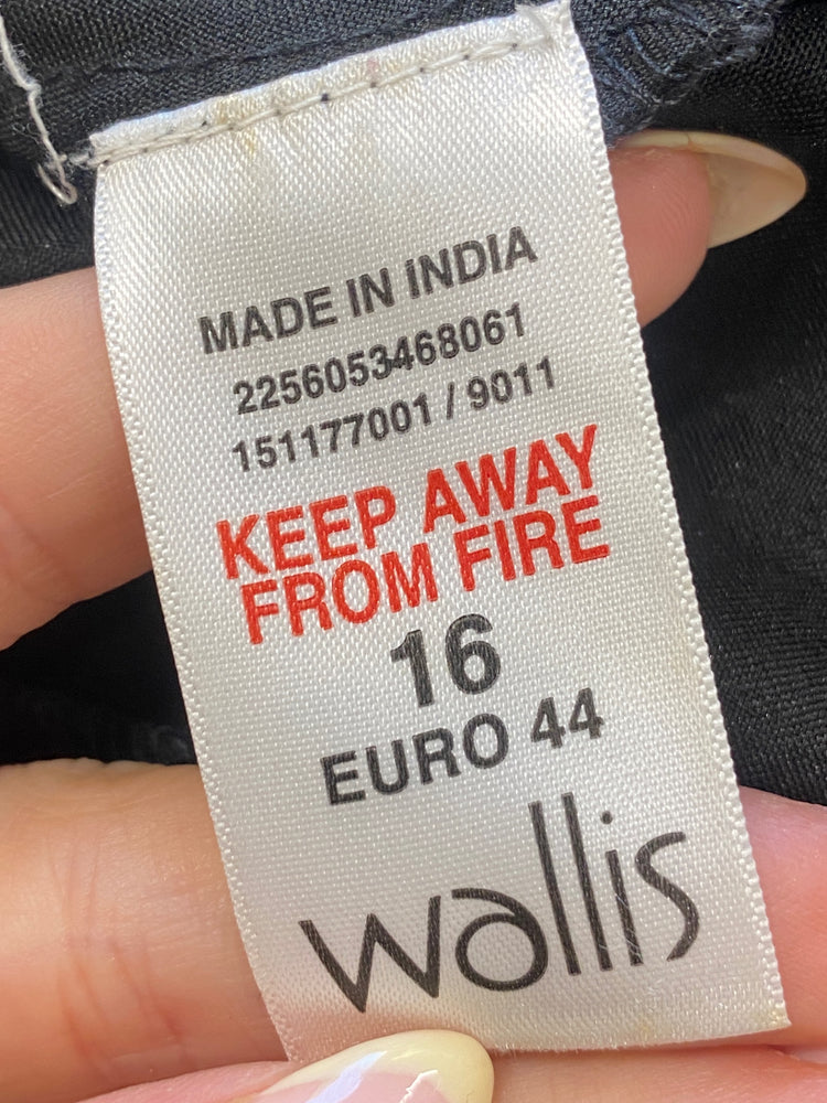 Gorgeous Wallis Maxi Dress UK16 Black beaded formal NR002