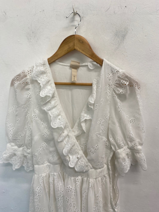 Gorgeous H&M Dress UK8 White broderie summer RG020