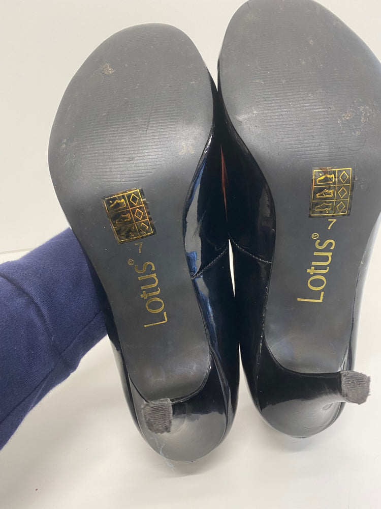 Gorgeous Lotus Court Shoes Uk7 Black classic formal work NR002