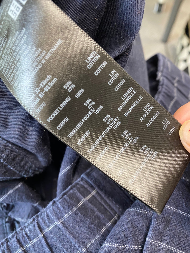 Gorgeous Uniqlo Trousers XL Navy blue with white pinstripes NR002