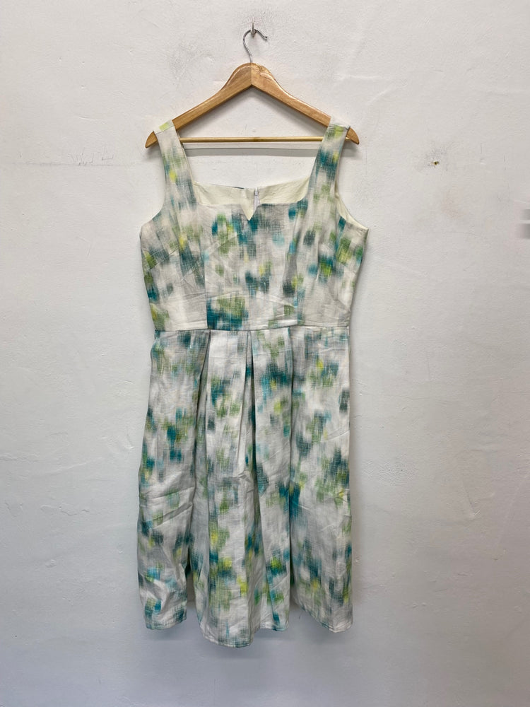 Gorgeous Handmade Vintage Dress Uk14 White & pastel green NR002
