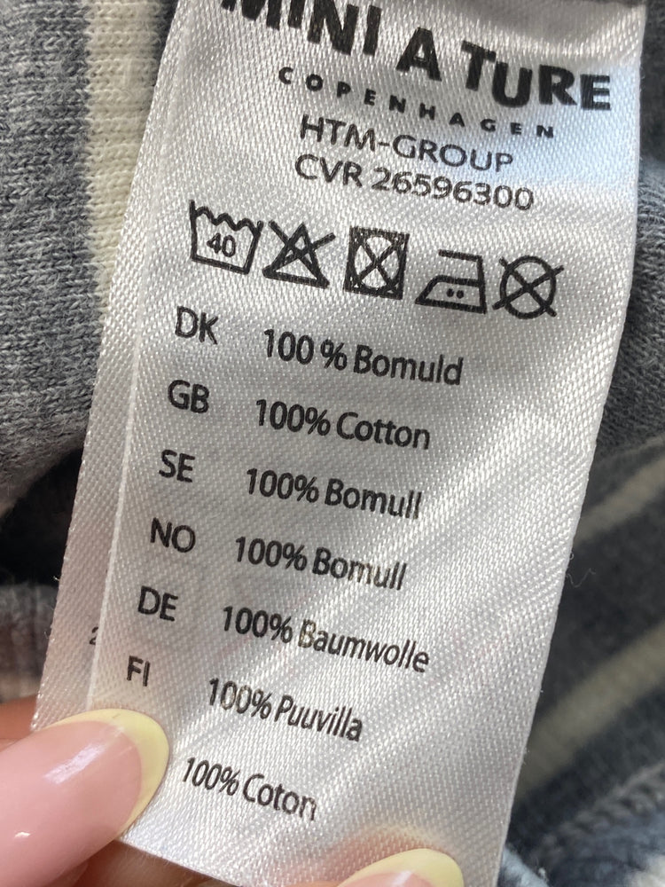 Gorgeous Mini a ture Sweater Age 8 Gray striped