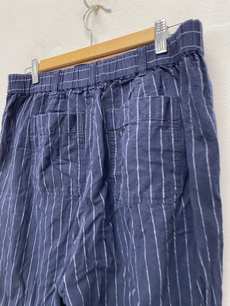 Gorgeous Uniqlo Trousers XL Navy blue with white pinstripes NR002