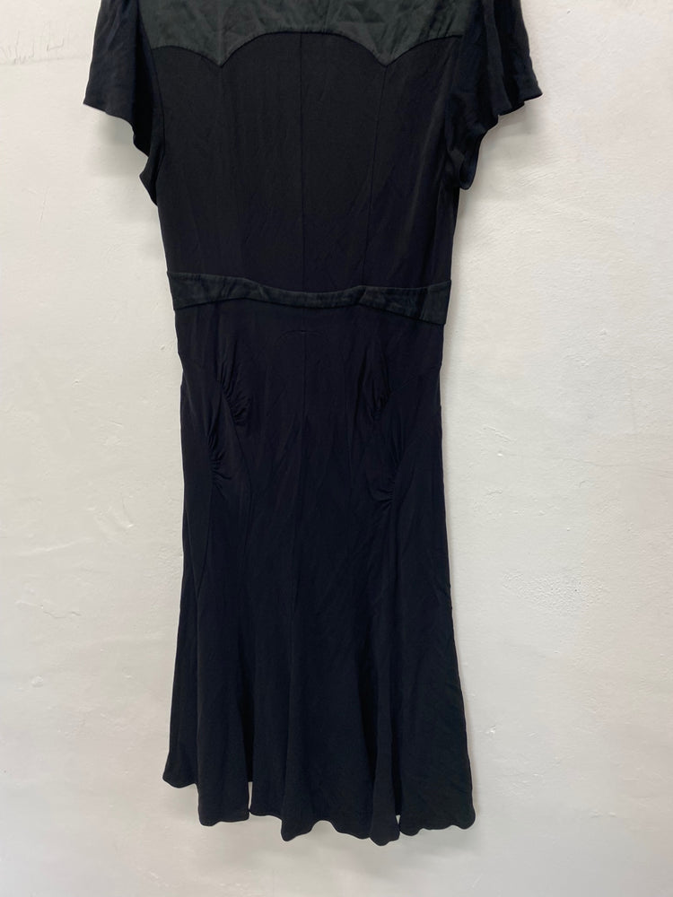 Gorgeous Ghost Evening Dress UkL Black midi classic elegant NR002