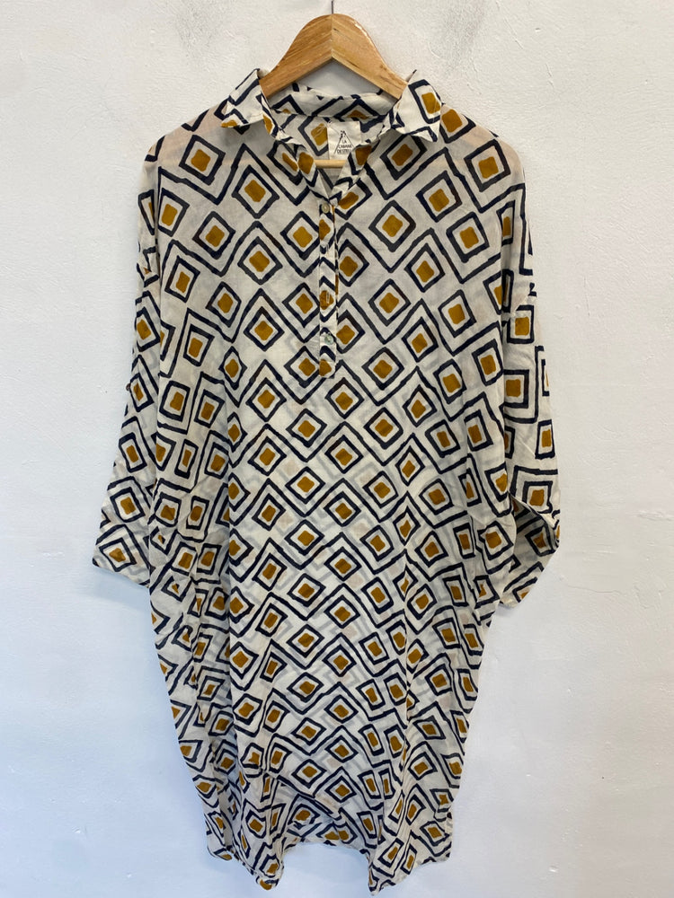 Gorgeous La cabane de Stella Dress shirt UK S Beige navy LB006