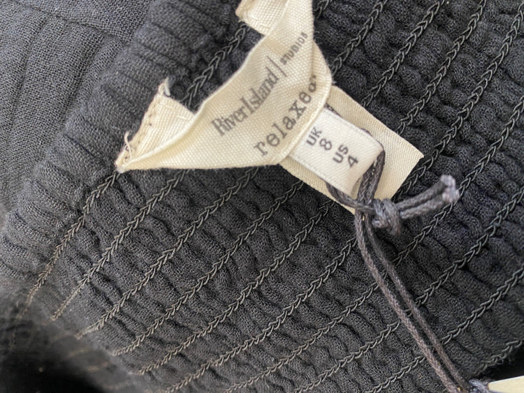 Gorgeous River Island Halterneck top UK8 Black SL002