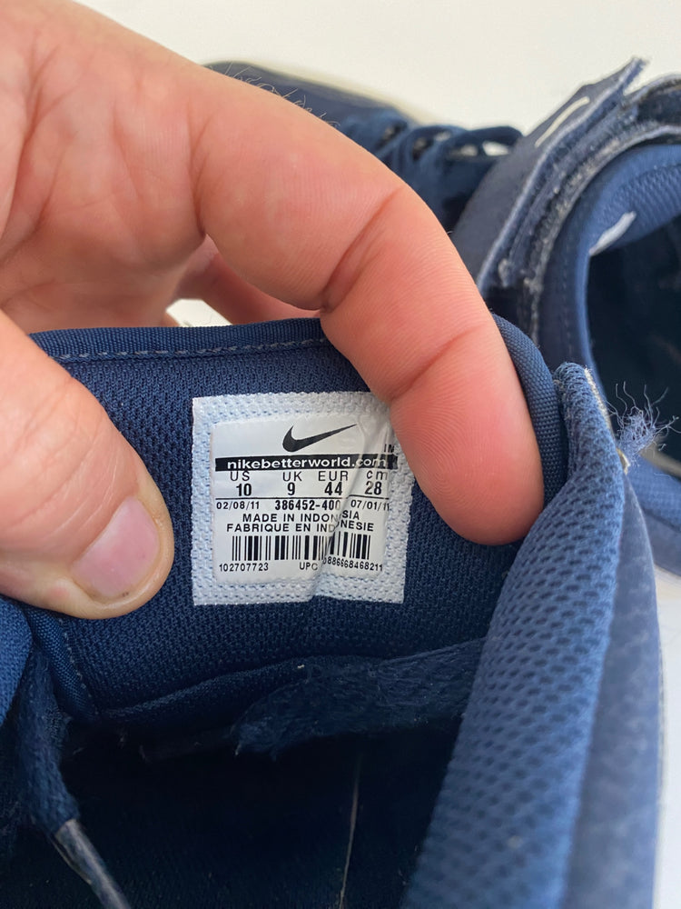 Awesome Nike Sneakers UK9 Navy Blue