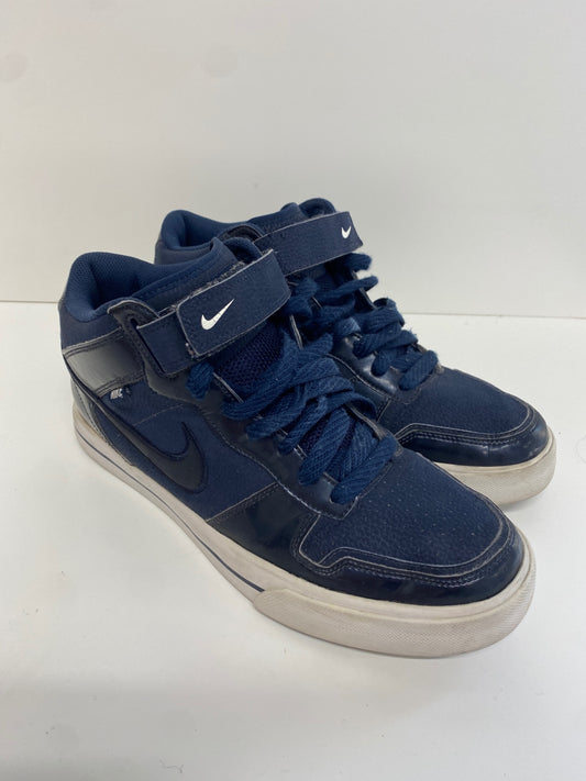 Awesome Nike Sneakers UK9 Navy Blue