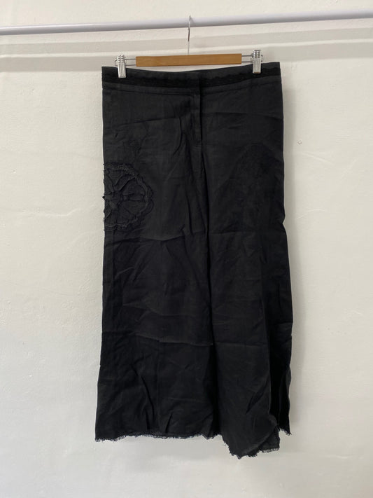 Gorgeous H&M Wide leg trousers UK12 Black with embossed floral pattern DM002