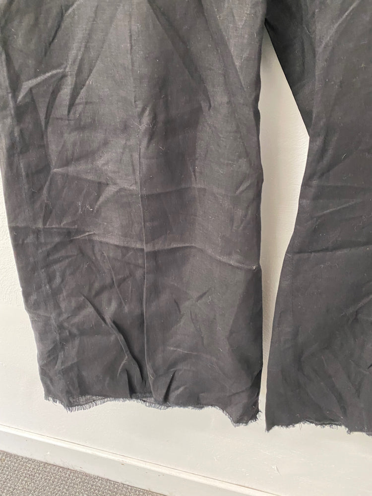 Gorgeous H&M Wide leg trousers UK12 Black with embossed floral pattern DM002