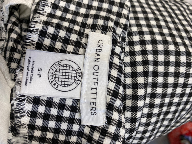 Gorgeous Urban Outfitters Skirt UK S Black and White checked EK001