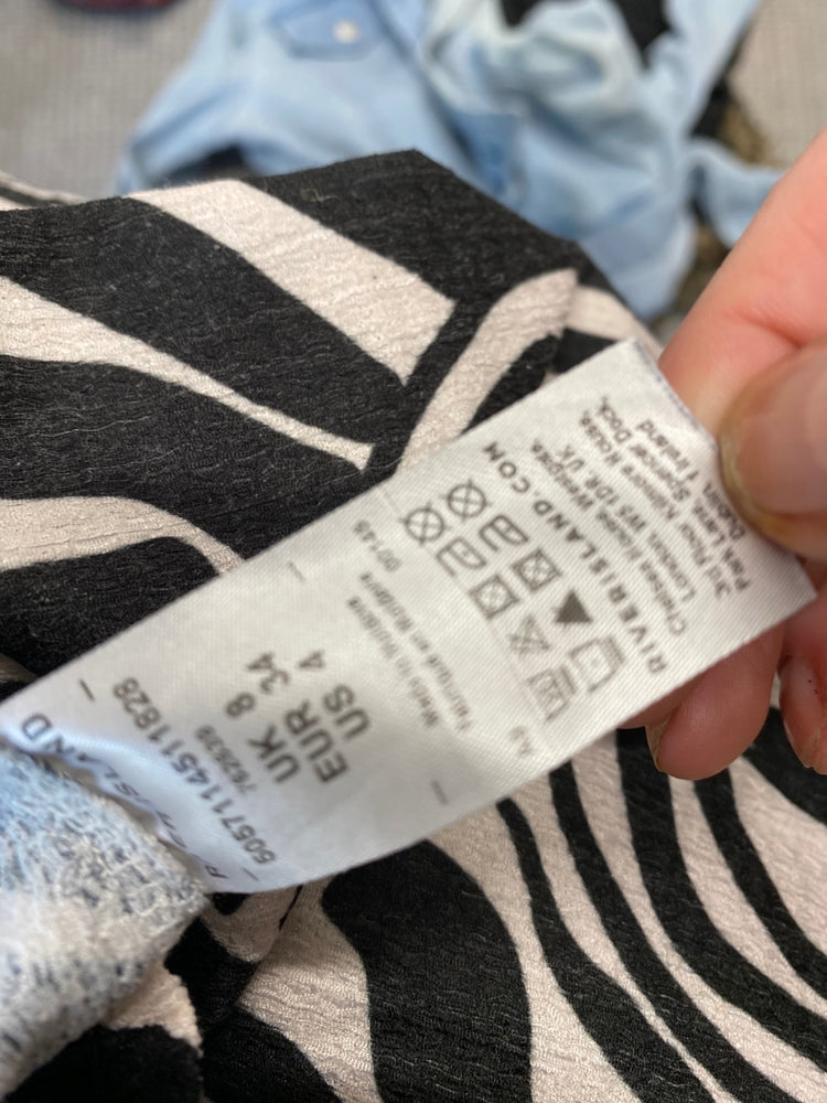 Gorgeous River island Wide leg trousers Uk8 Black and White Zebra Cropped EK001