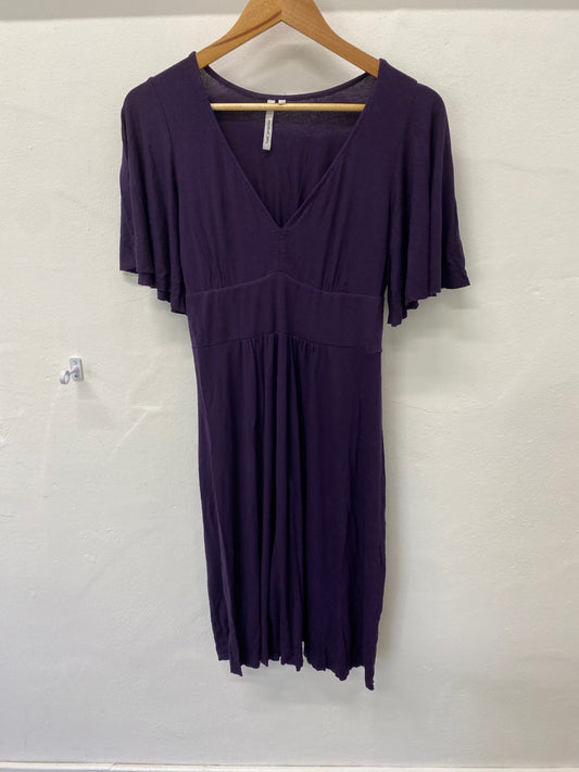 Gorgeous Michael Stars Dress Size One Purple Jersey fit & flare ZB001