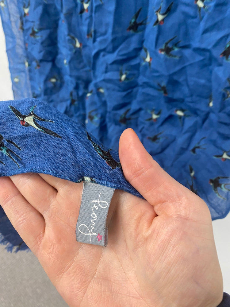 Gorgeous Unbranded Scarf One size Blue flying swallows LF003