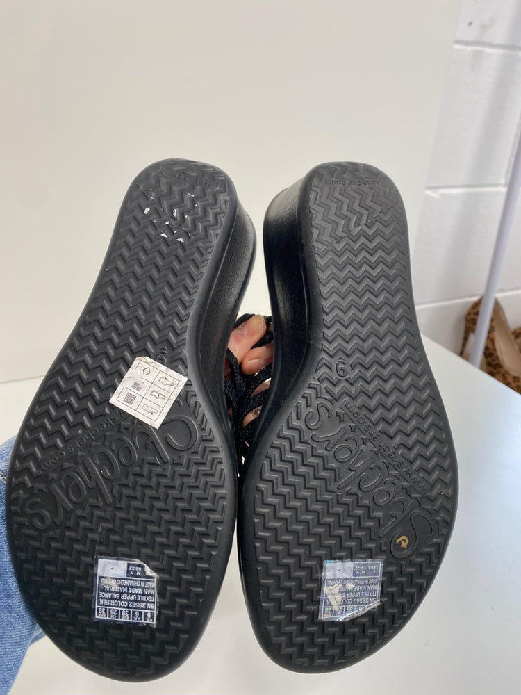 Fabulous Skechers Hotshot Cali Wedge Sandals UK6 Black Diamante embellished AW001