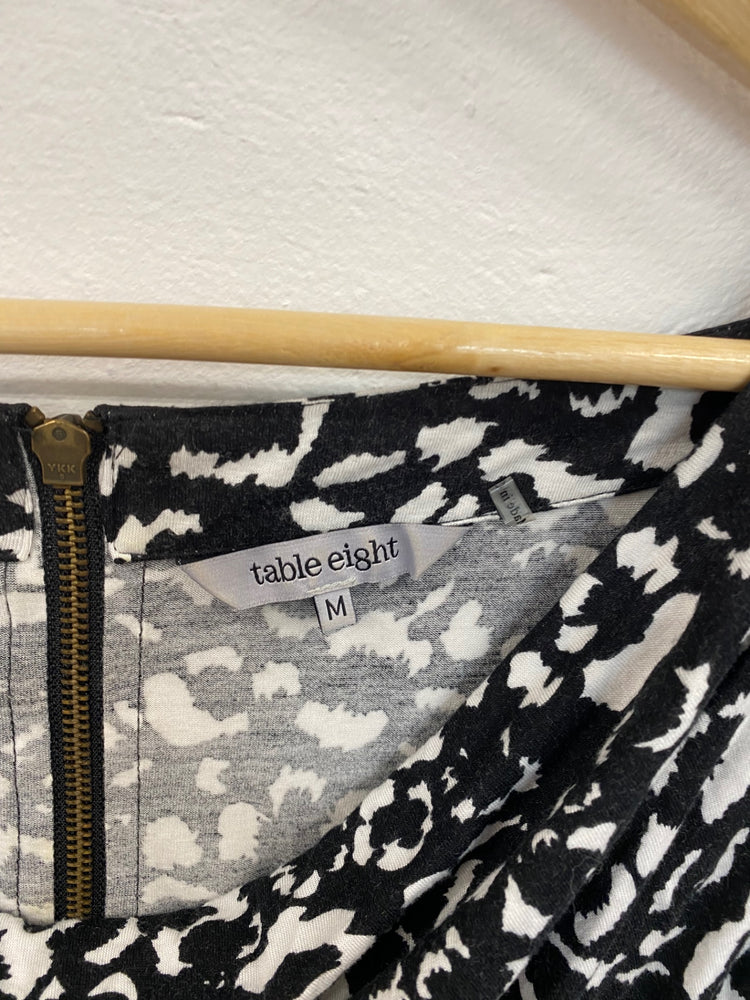 Amazing table eight Abstract Mini Dress UK M Black & White AG005
