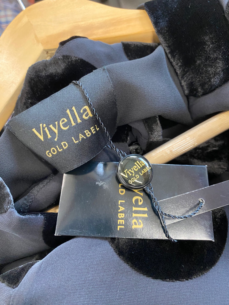 Amazing Viyella party Blouse Uk8 Black spotted velvet detail New HT149