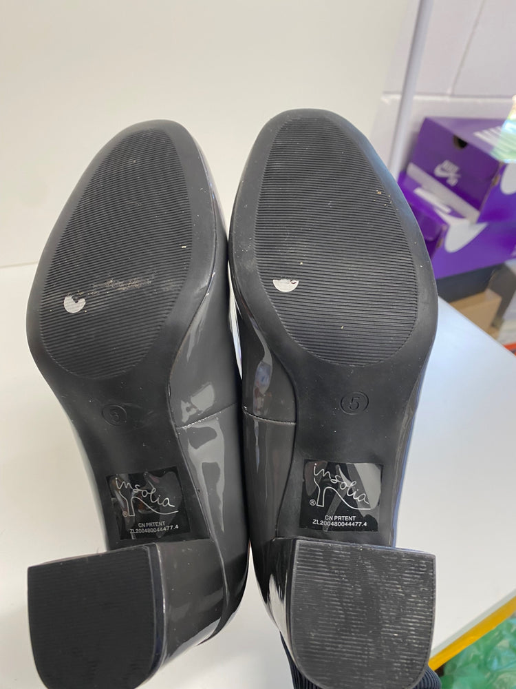 Amazing M&S Collection Mary Jane Court Shoes UK5 Grey Patent HL149