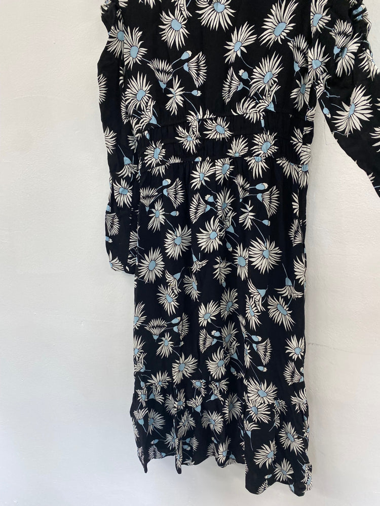 Amazing M&S floral baby blue midi tea Dress UK10 Black HT149