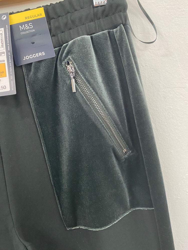 Amazing M&S luxury velvet Joggers UK6 deep green zip detail HT149