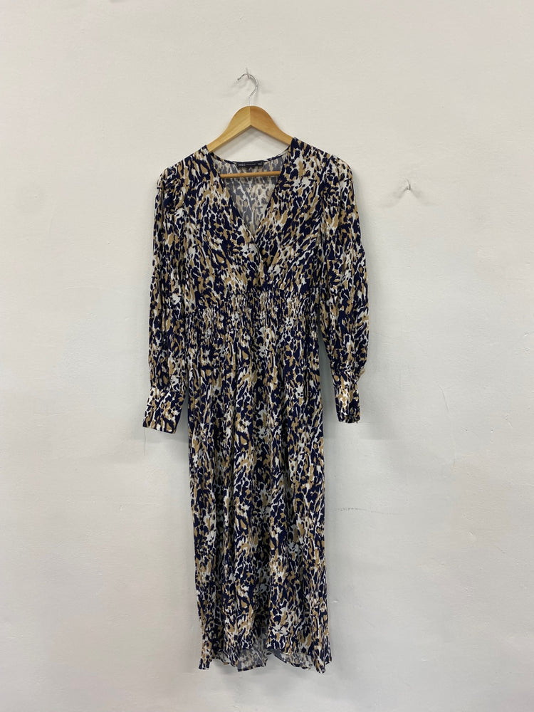 Amazing M&S animal print midi tea Dress UK6 Navy Beige amazing cuffs HT149