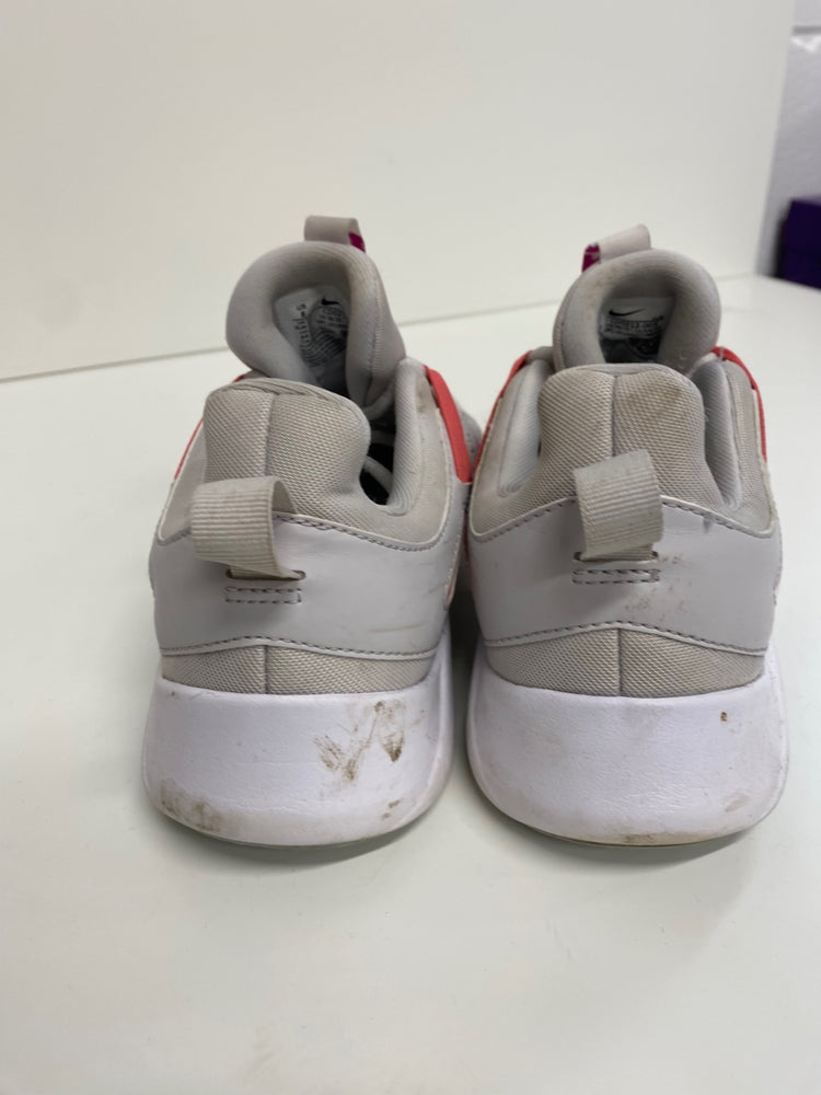 Fabulous Nike Legend essential training Sneakers Uk5.5 Vast Grey JM182