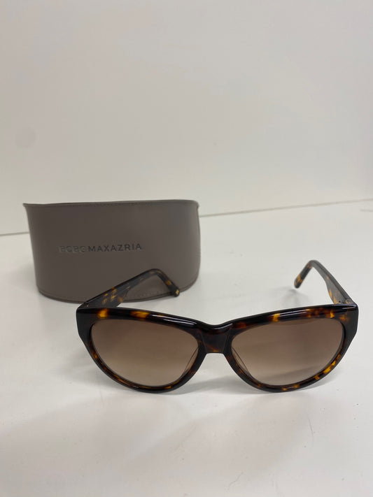 Fabulous BCBG Maxazria Sunglasses One size Tortoiseshell Classics JM182