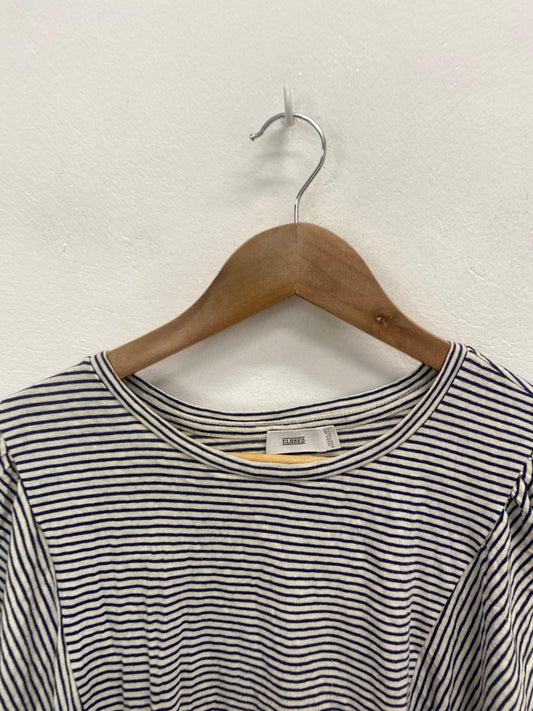 Fabulous Closed Top UK L White navy lightweight summer CM007